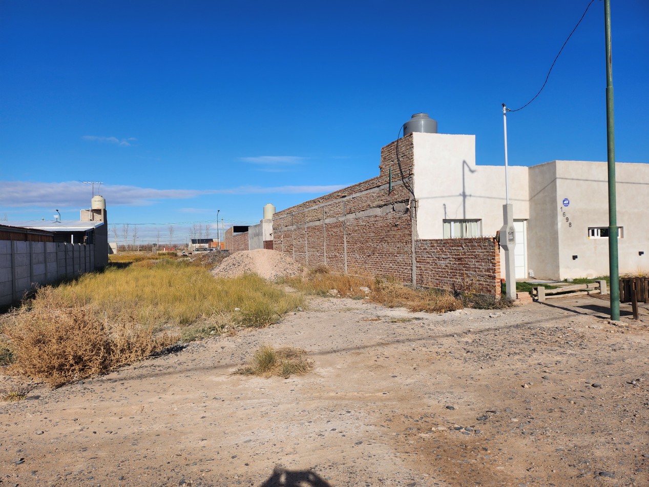 TERRENO EN B° EL SOL - GRAL. FERNANDEZ ORO