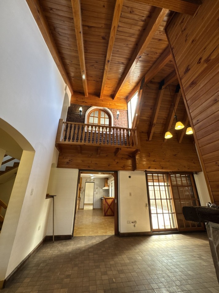 VENTA DE CASA EN CIPOLLETTI